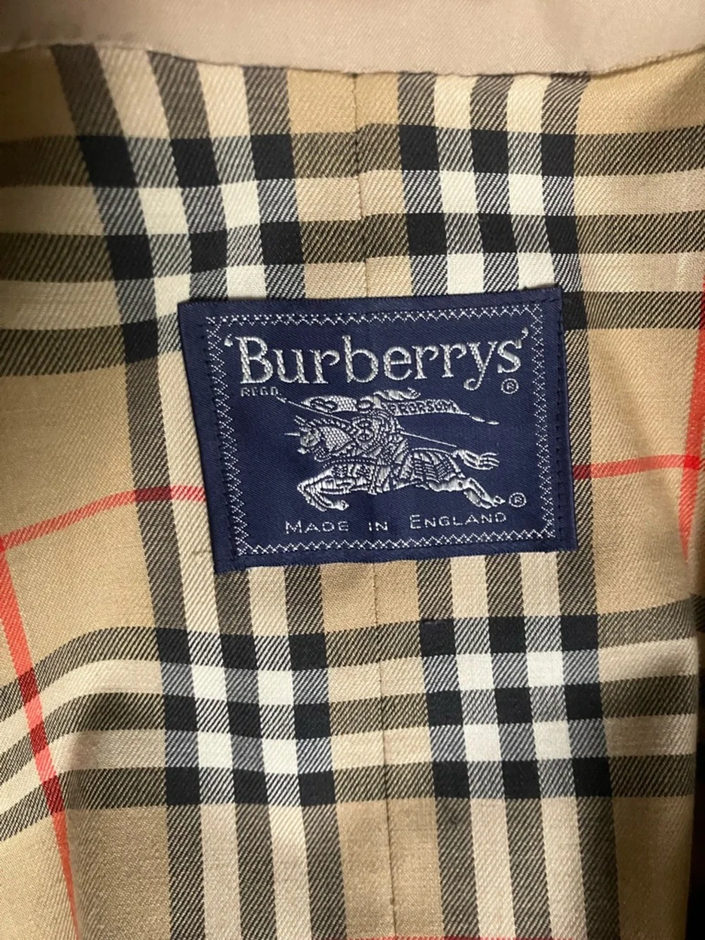 Burberry/Burberrys' Vintage Beige Double-Breasted Long Trench - Picture 3 of 8